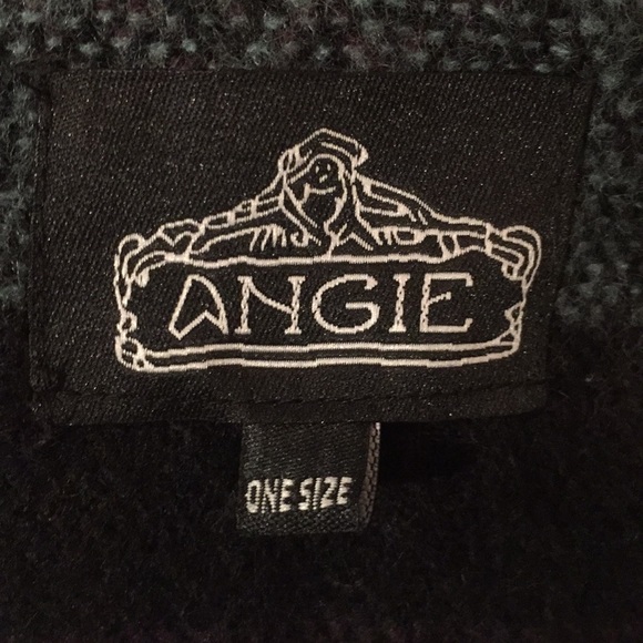 Beautiful Boho poncho - Picture 3 of 4